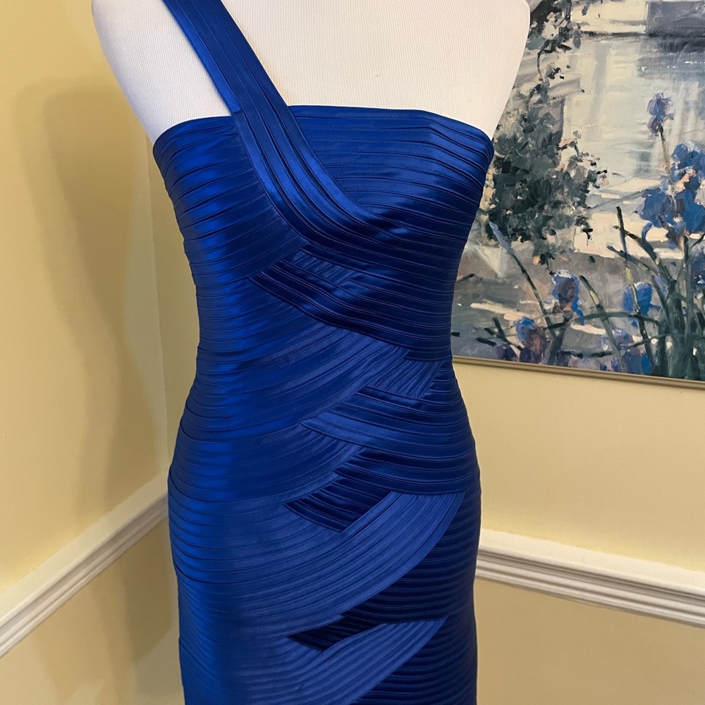 BCBGMaxAzria Blue Sapphire One Shoulder Bandage Dress Size 6 Cocktail Party